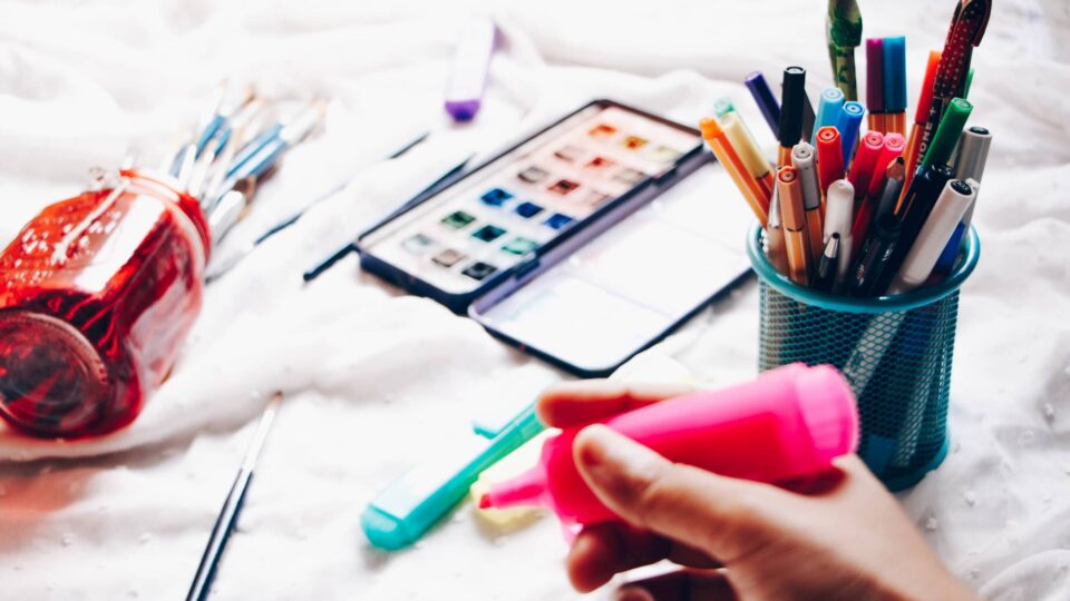 How to become a graphic designer without going to school